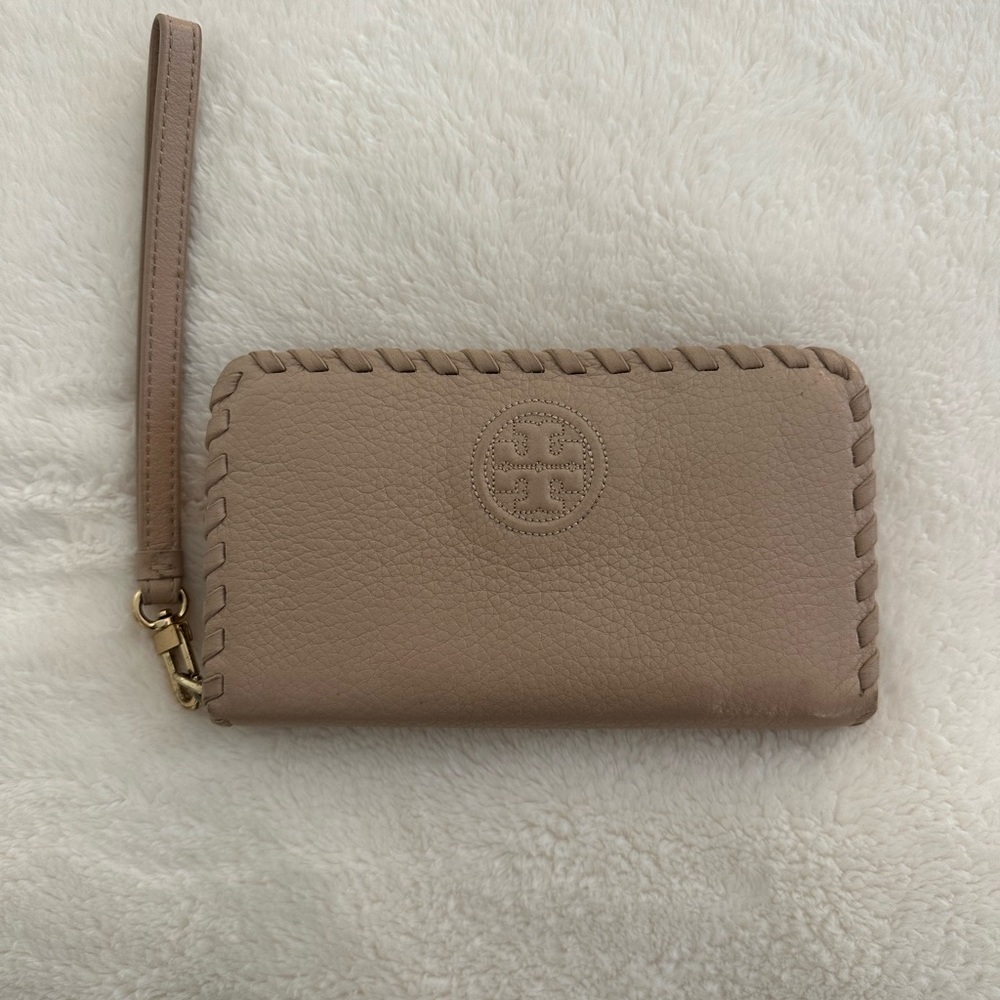 tory burch wristlet wallet (like new!)